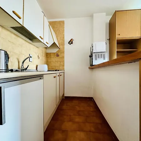 Apartamento En Roses, Cerca De La Playa, Acepta Mascotas - Es-258-40